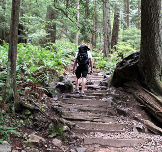 Grouse Mountain hoch wandern